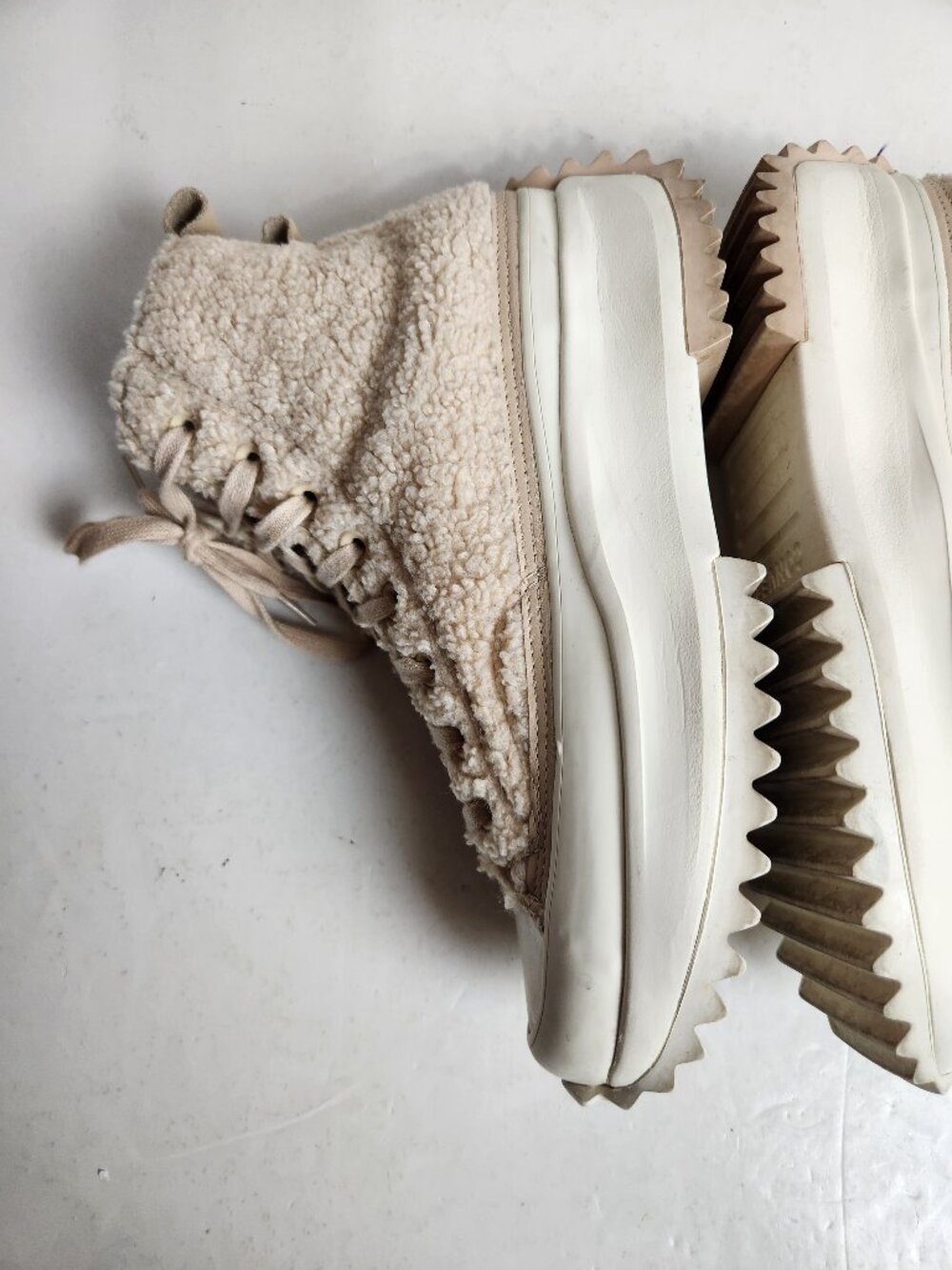 Converse Run Star Hike High-top Sherpa Tan White Women's 8.5 Men's 7.0 - Picture 6 of 10